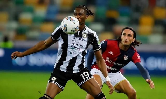 开云体育在线-包含尤文图斯后防线失守，连遭逆转遭遇三连败的词条