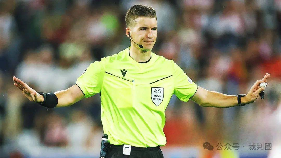 开云体育-欧洲足球冠军联赛陷入争议，裁判判罚引发热议