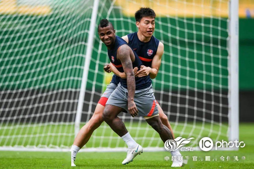 开云体育登录-广州富力客场击败重庆力帆，客场取胜