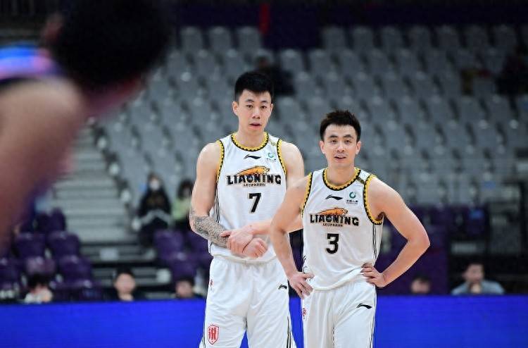 关于河北队在与辽宁队的交锋中力保主场的信息