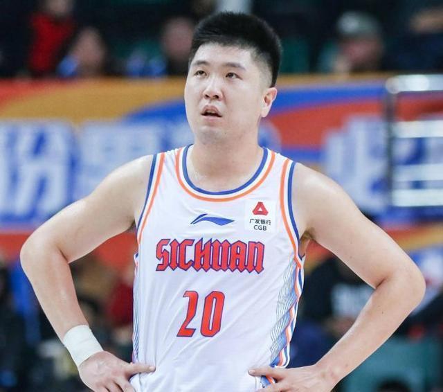 福建男篮实现惊天逆转，抢夺胜利