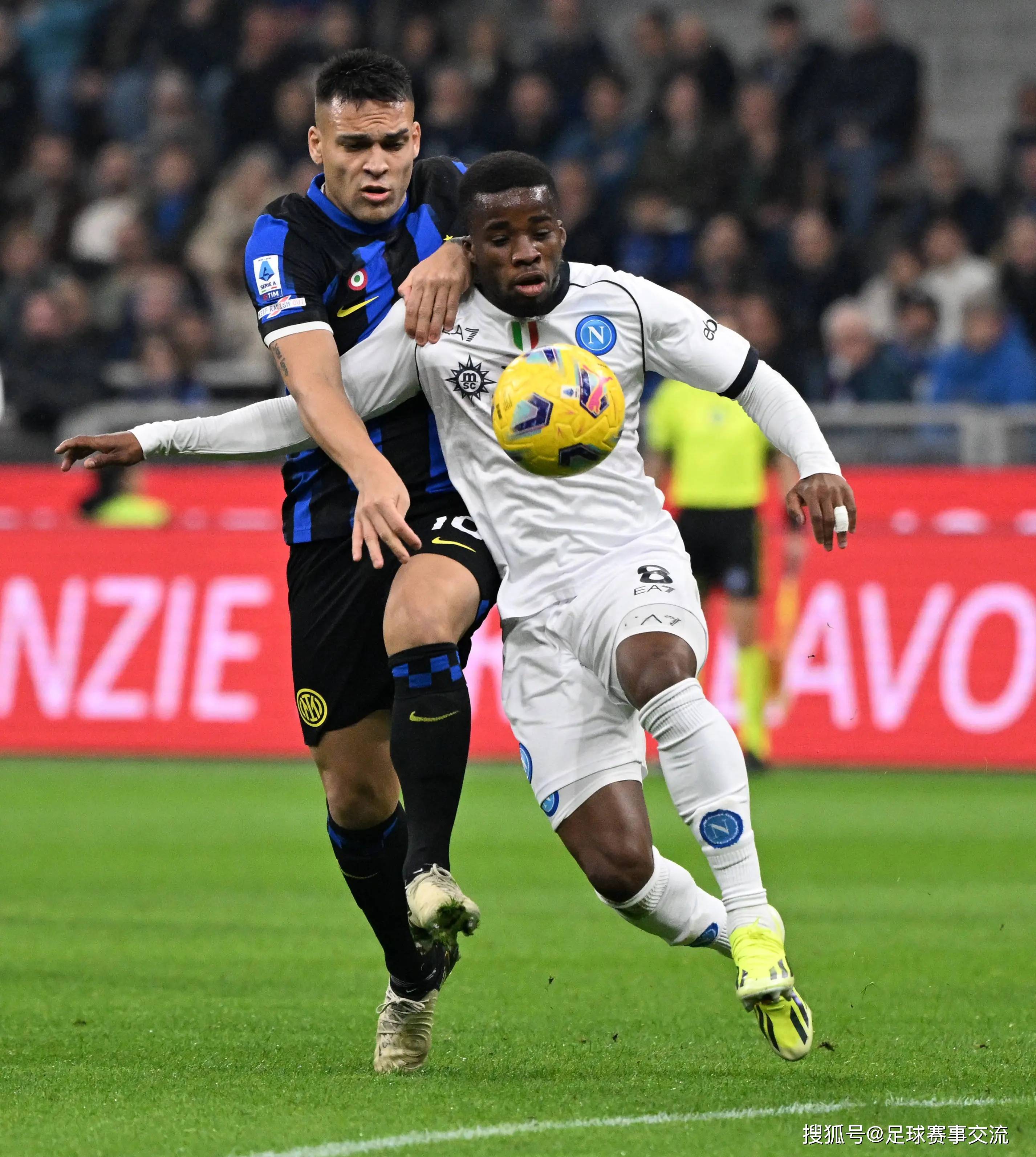 包含埃弗顿客场大胜诺里奇城,延续不败势头的词条 包含埃弗顿客场大胜诺里奇城,延续不败势头的词条