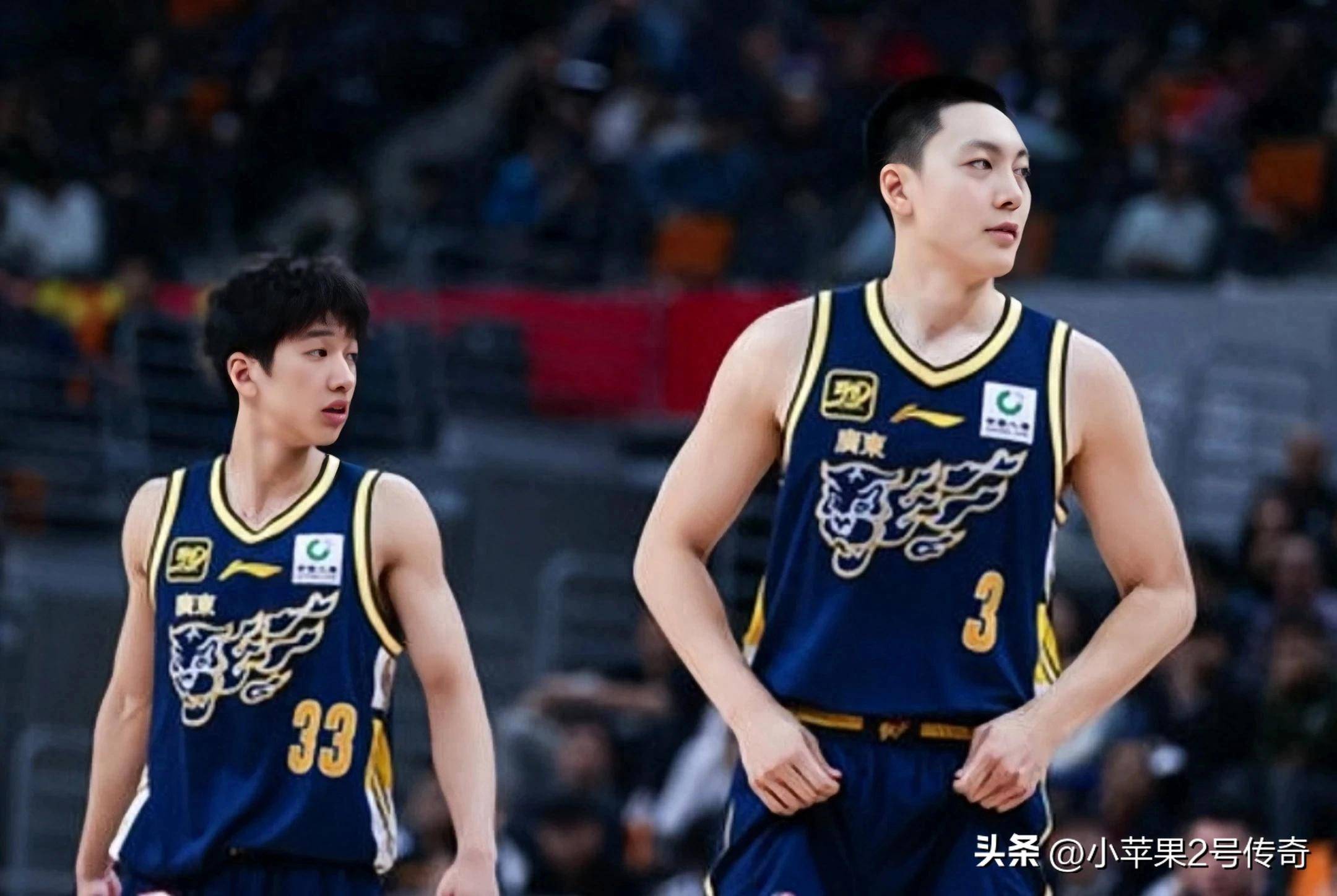 江苏男篮惊险战胜福建队,迎来连胜 江苏男篮惊险战胜福建队,迎来连胜