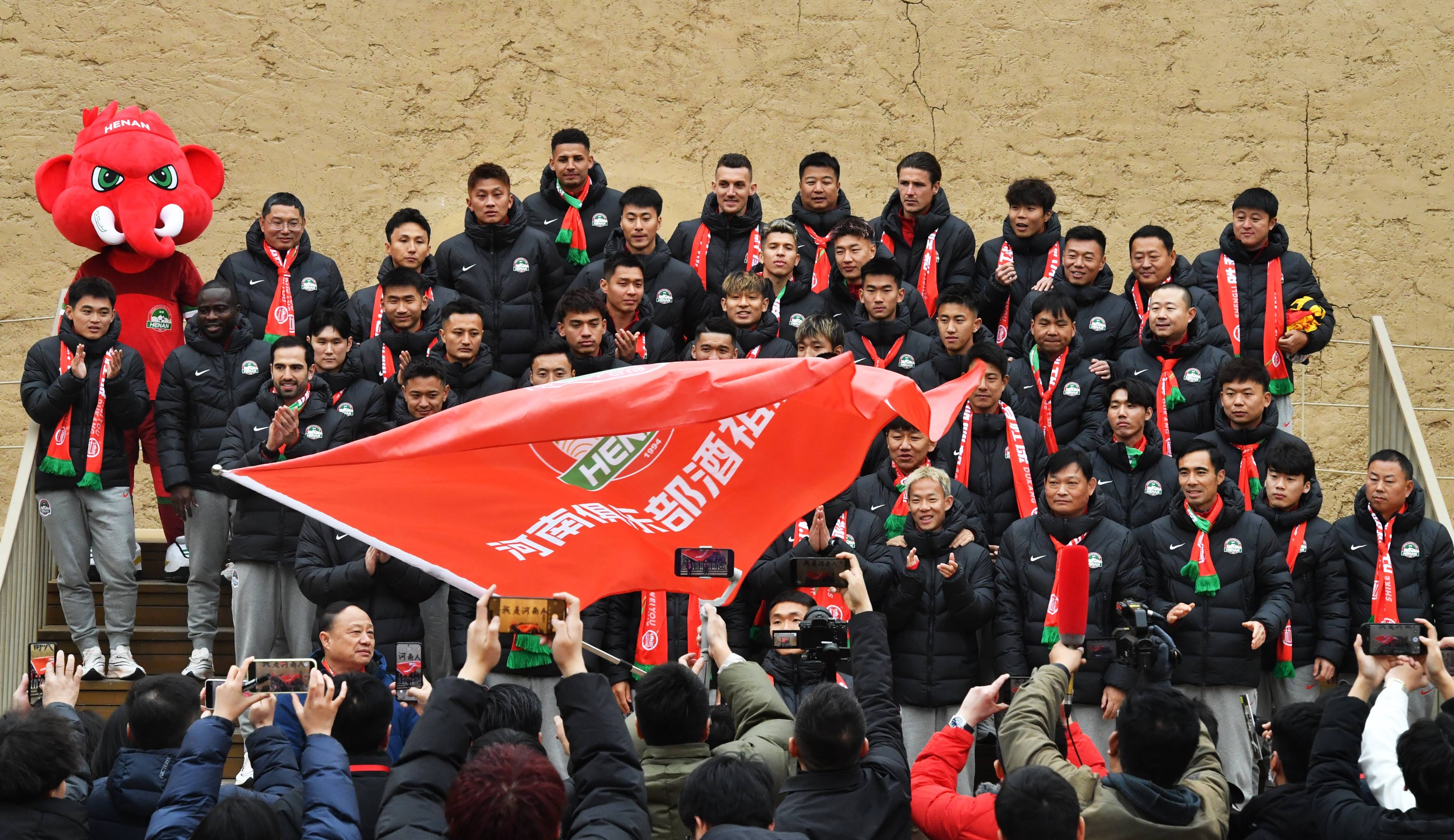 河南男篮取得胜利,跻身前八 河南男篮取得胜利,跻身前八