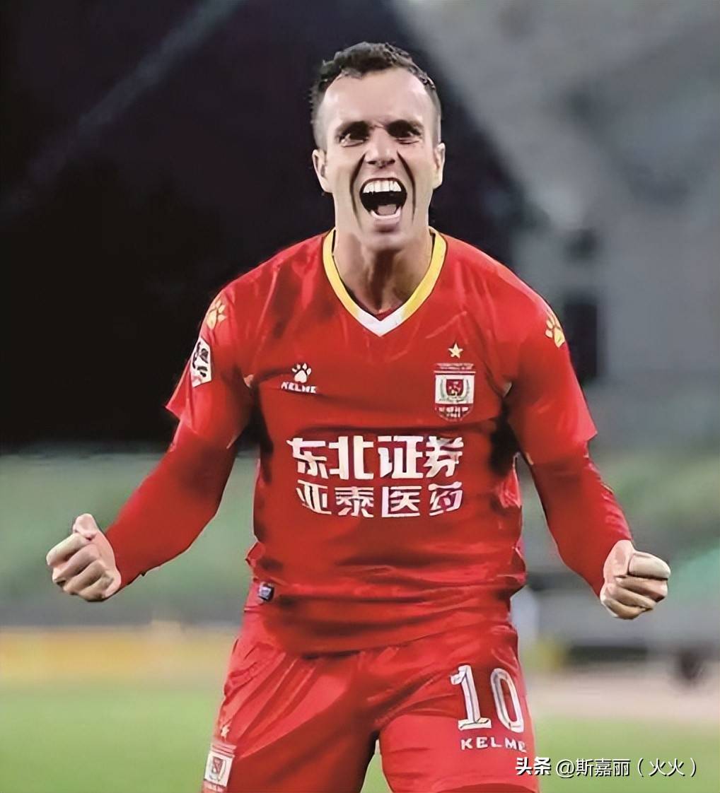 包含球员技术精湛展现实力，赛场上一触即发的词条