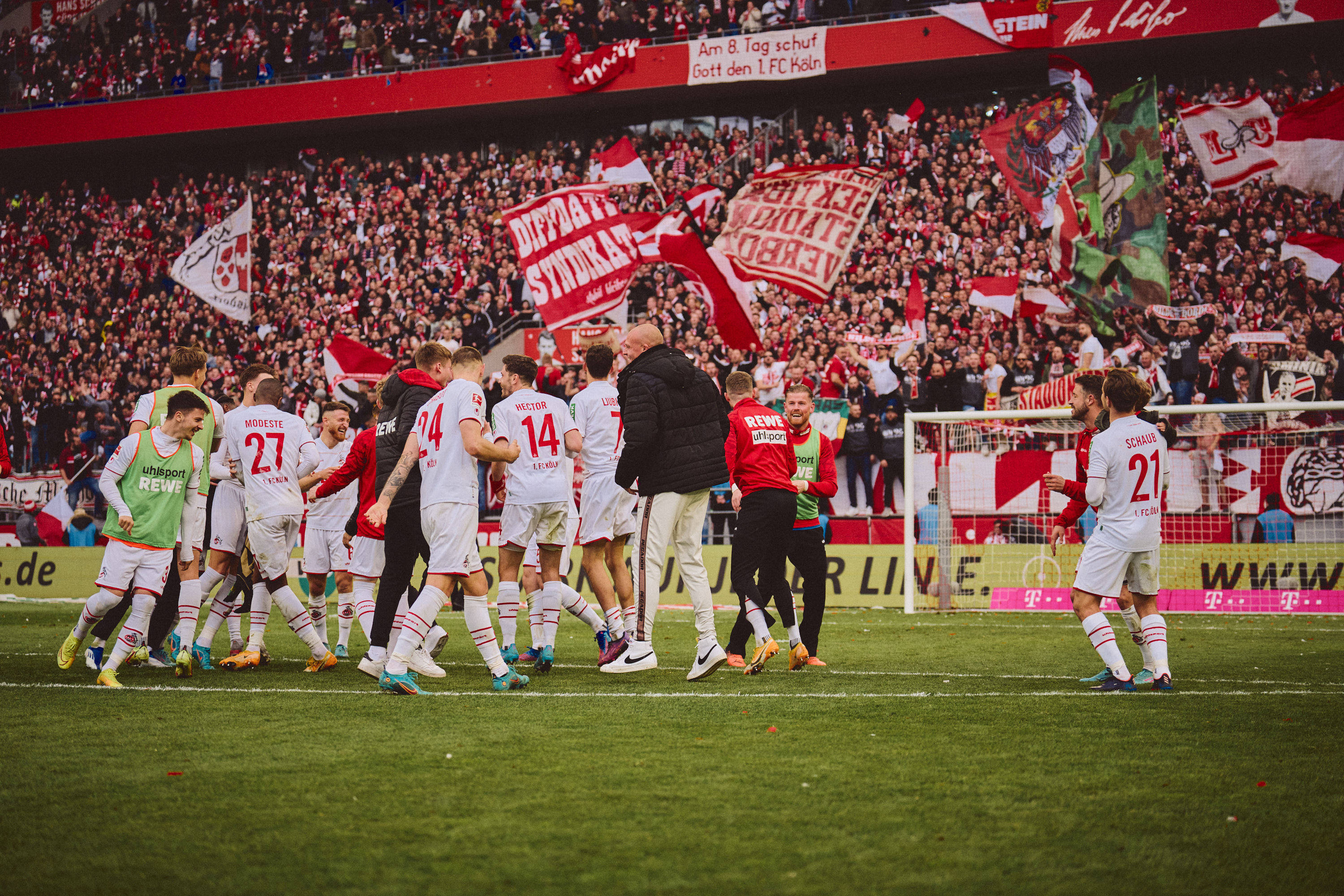 史图加特球员集体休战，为德甲保级机会再添信心