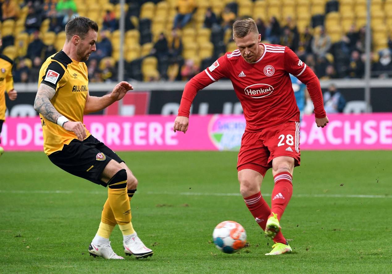 关于汉堡客场逆转击败斯图加特,保级希望存的信息 关于汉堡客场逆转击败斯图加特,保级希望存的信息