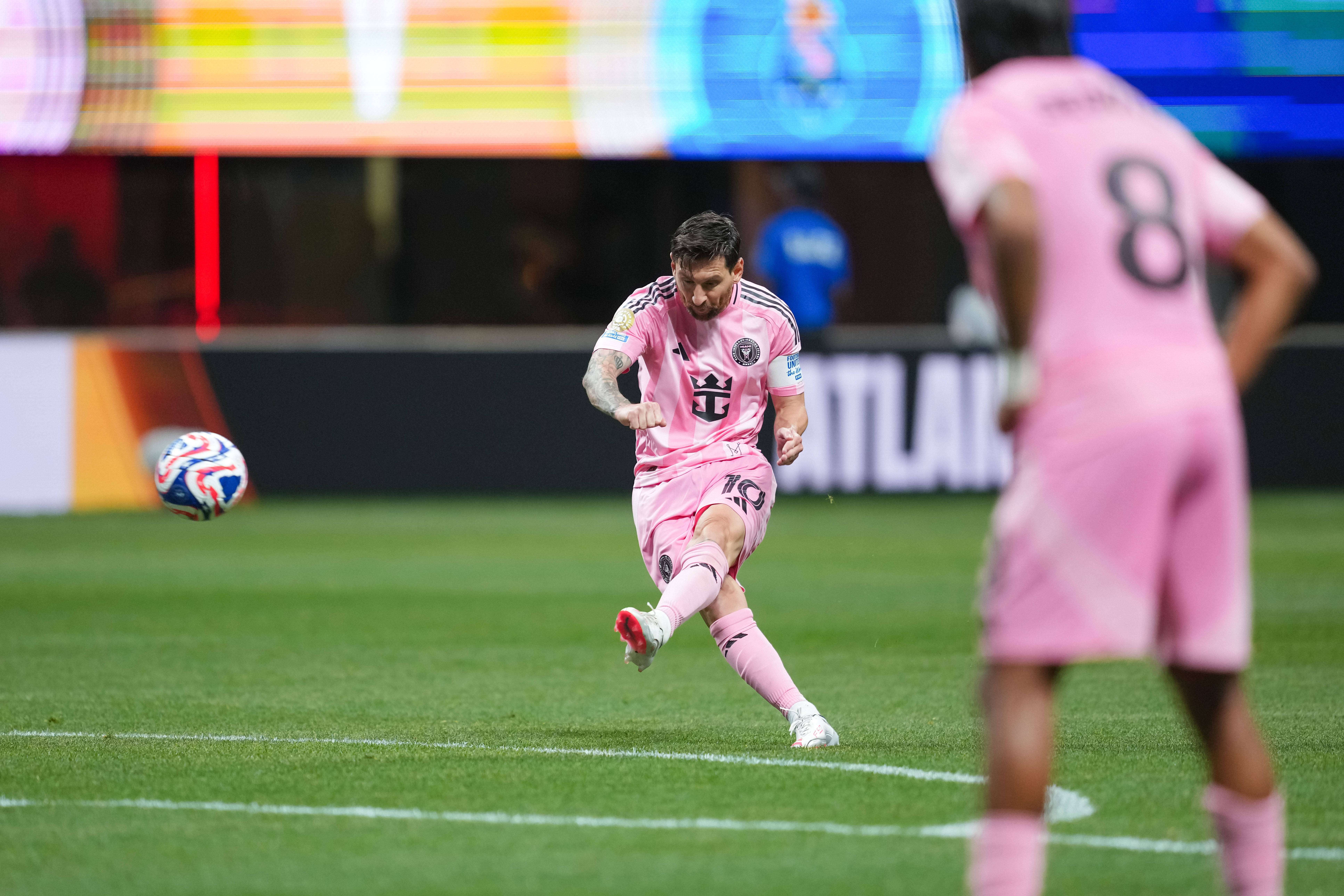 包含国际足球赛事暂停-全球性足球比赛暂停的词条 包含国际足球赛事暂停-全球性足球比赛暂停的词条