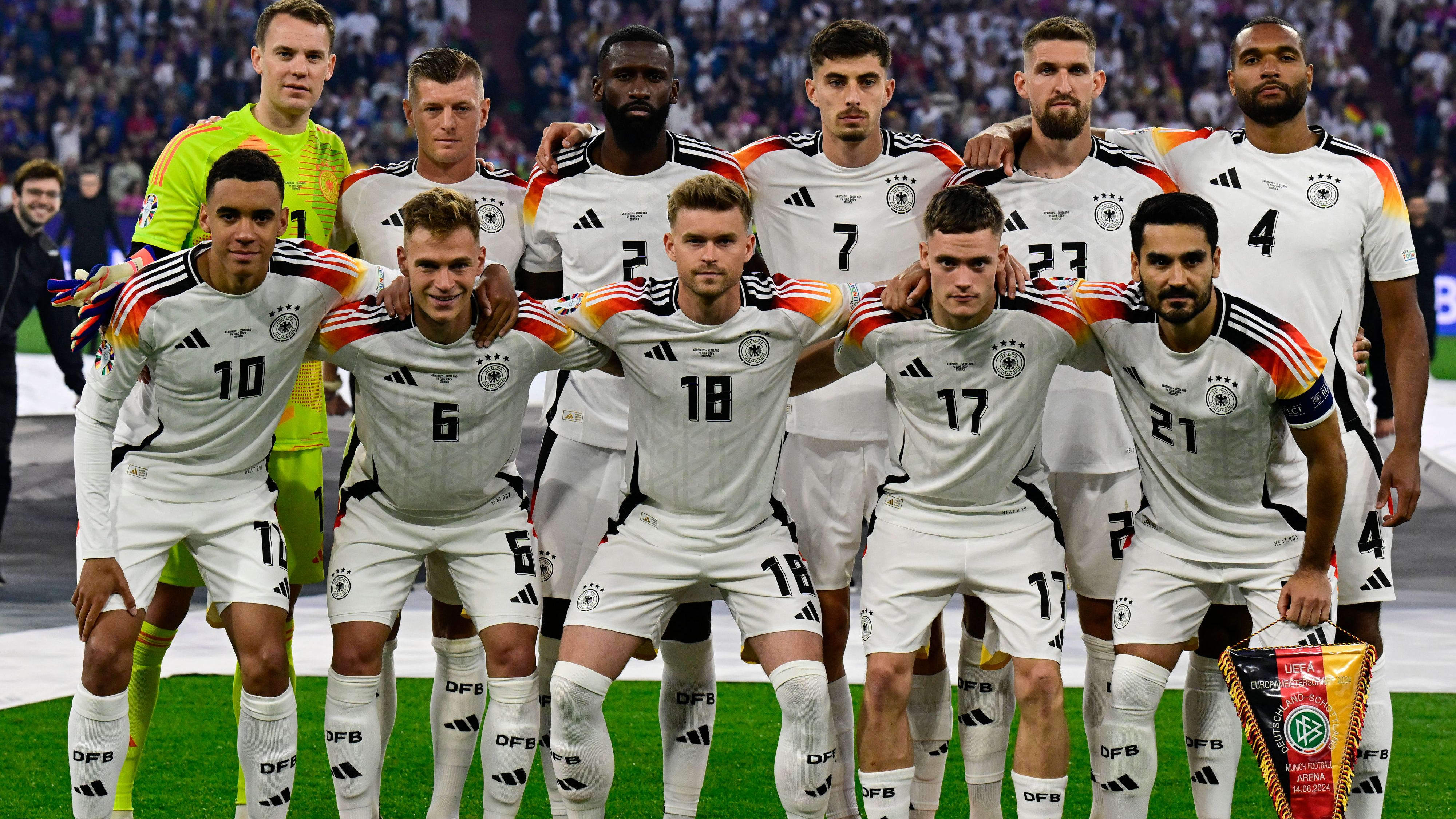 包含欧预赛激烈角逐强队抢夺胜利关键的词条 包含欧预赛激烈角逐强队抢夺胜利关键的词条