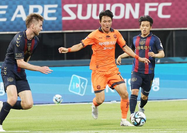 里约热内卢国际横扫克里夫兰FC,领先榜首 里约热内卢国际横扫克里夫兰FC,领先榜首