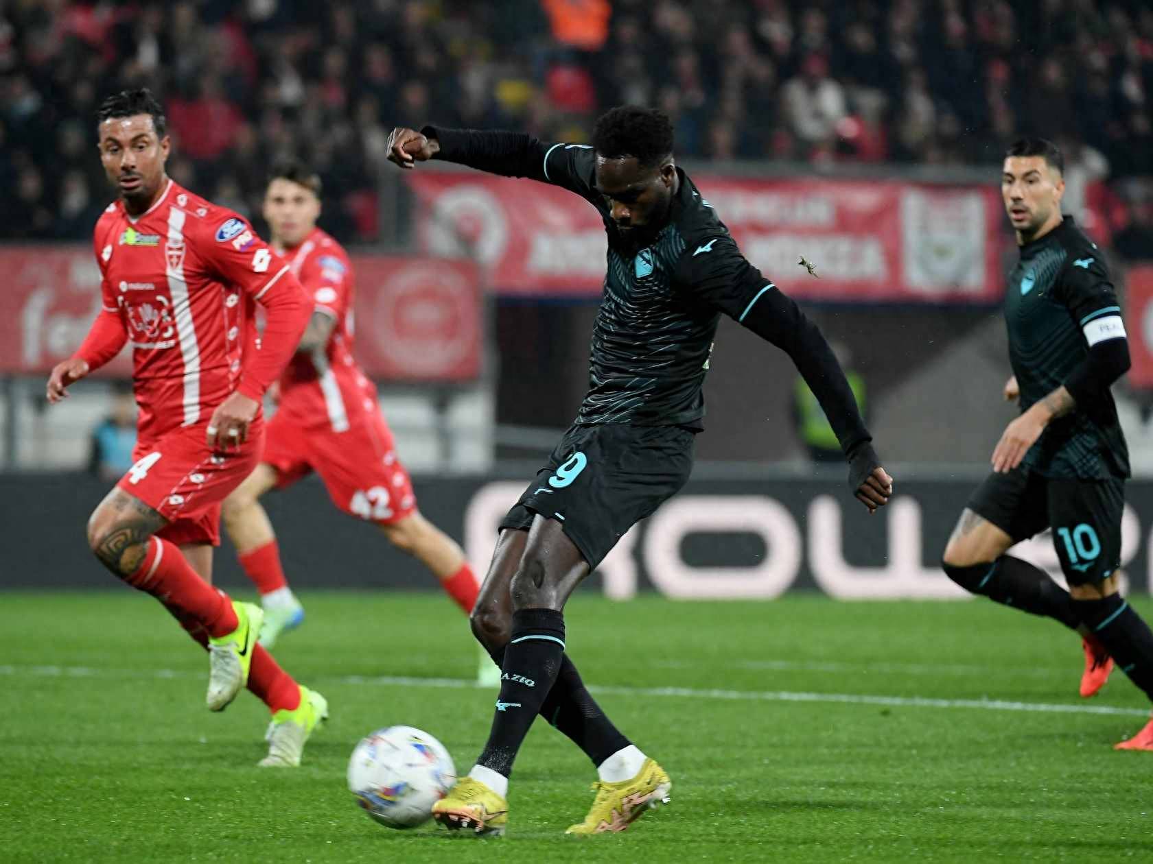 拉齐奥在客场遭遇桑普多利亚的围剿