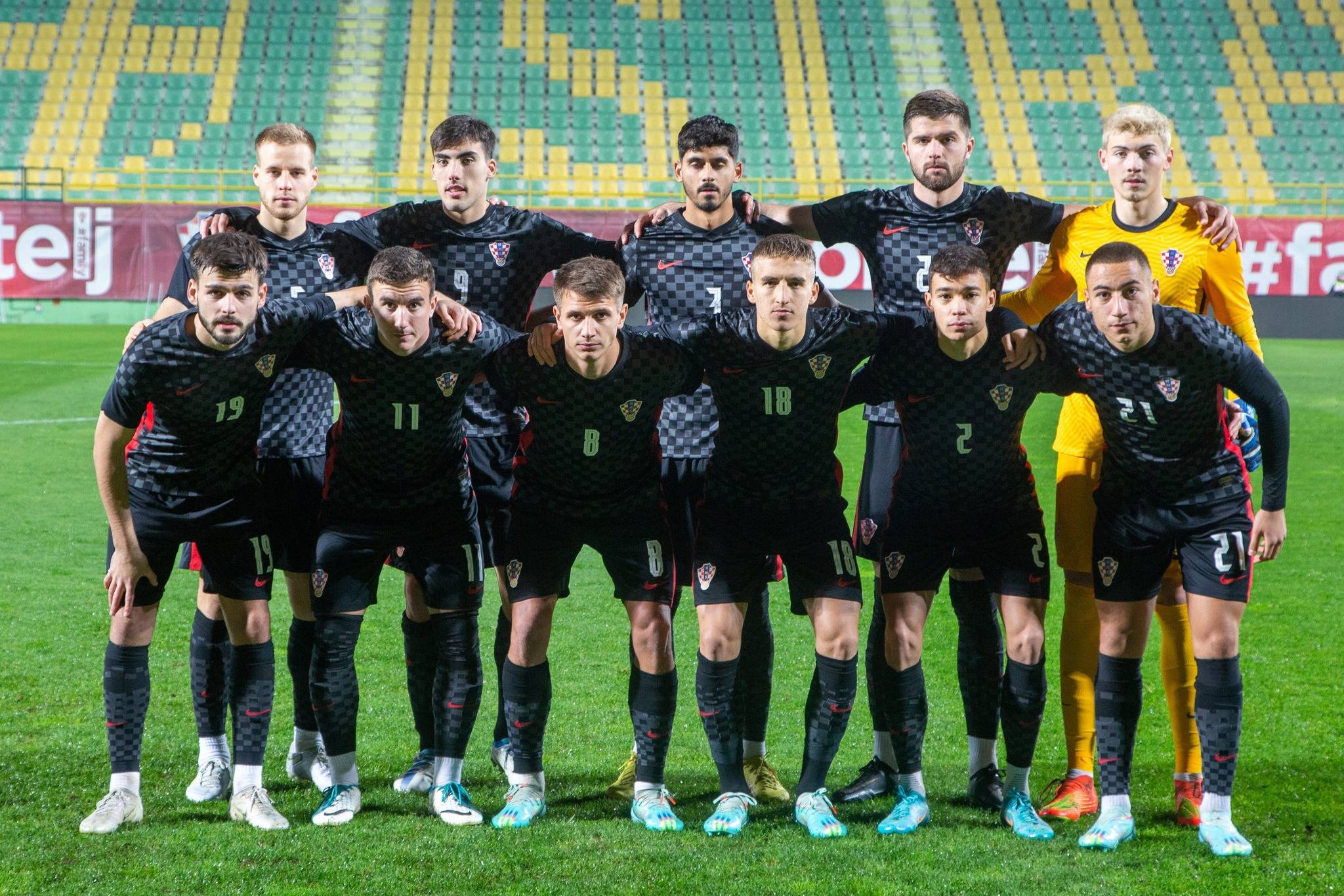 芬兰代表团在田径比赛中再创佳绩 芬兰代表团在田径比赛中再创佳绩