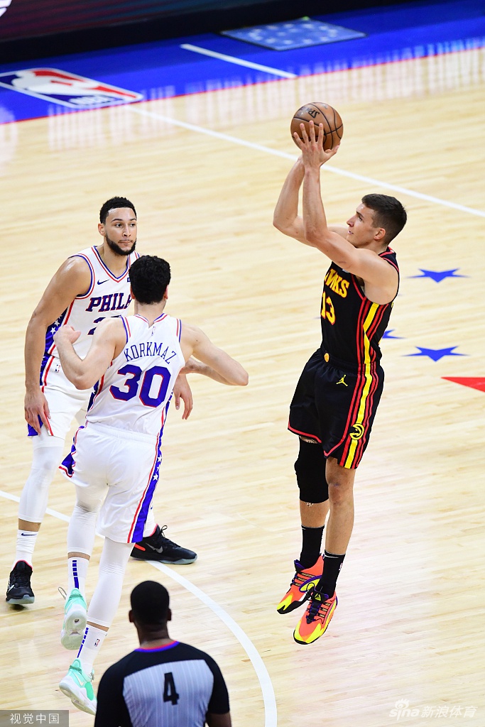 人胜老鹰,东部决赛晋级资格 人胜老鹰,东部决赛晋级资格