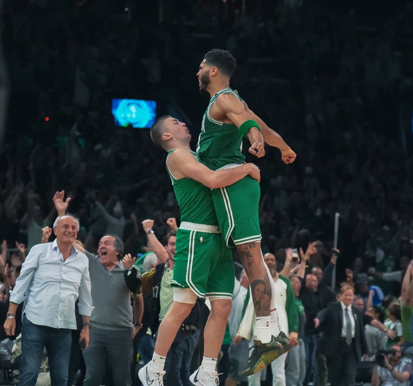 开云体育平台APP-凯尔特人擒下老鹰，塔图姆全面发威带队获胜