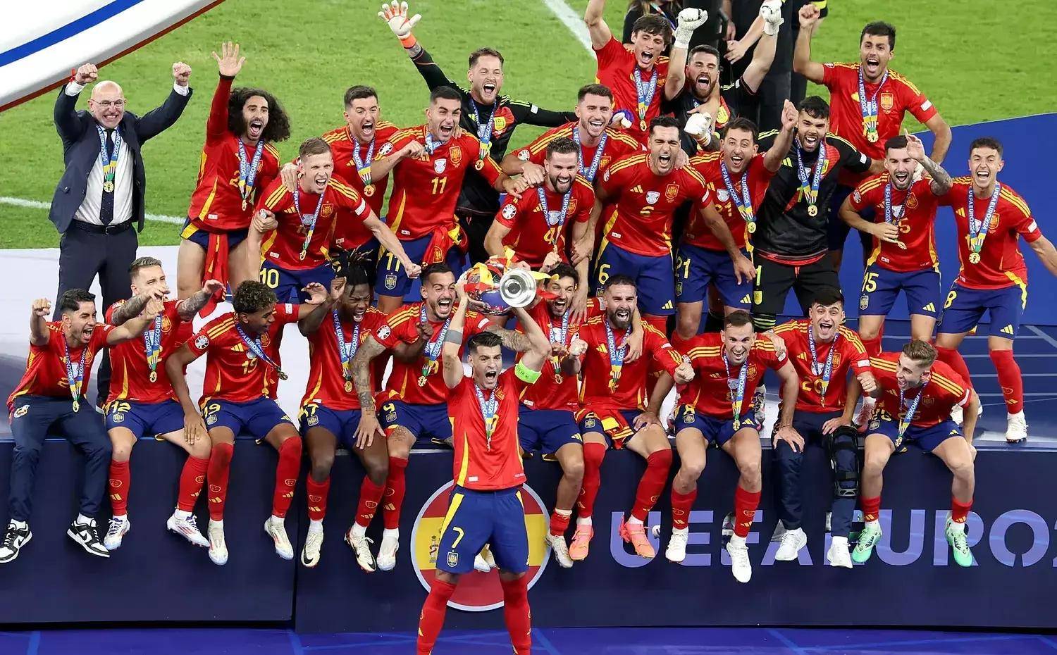 西班牙足球队备战欧洲杯,备受期待 西班牙足球队备战欧洲杯,备受期待