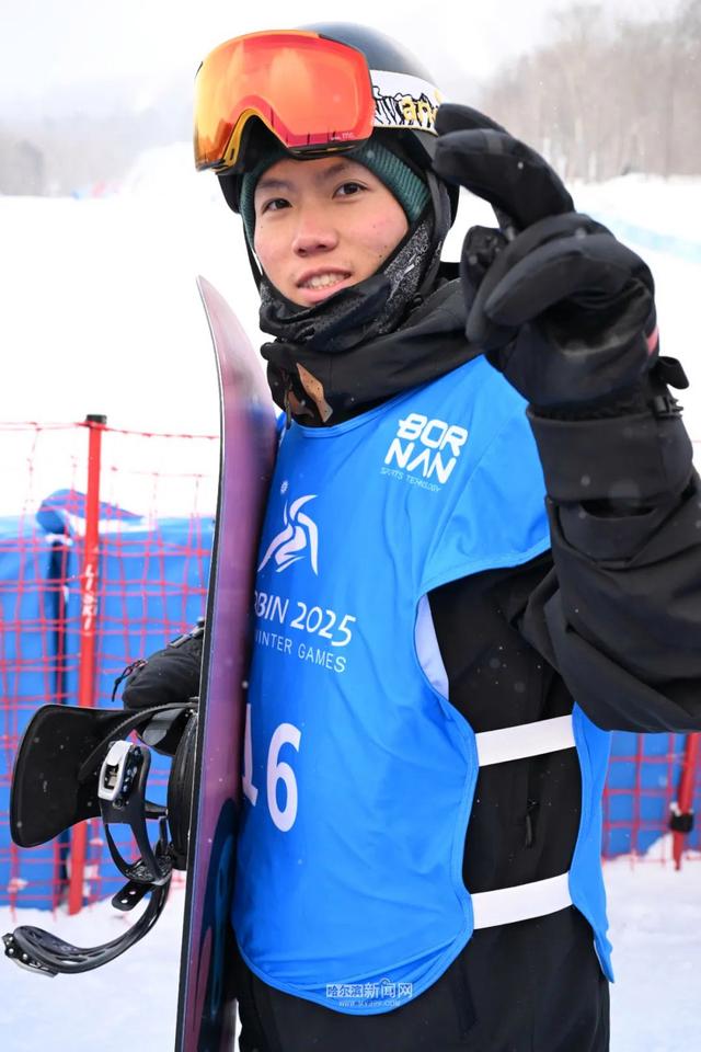 冰岛滑雪选手展现实力,打破纪录 冰岛滑雪选手展现实力,打破纪录