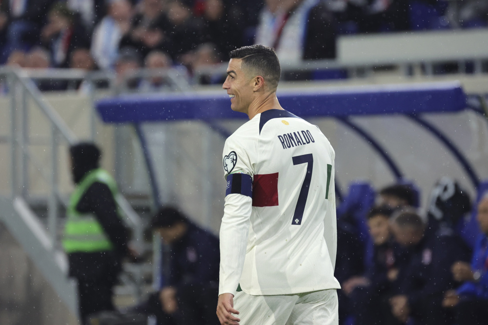 葡萄牙在欧预赛中战胜卢森堡实现连胜 葡萄牙在欧预赛中战胜卢森堡实现连胜