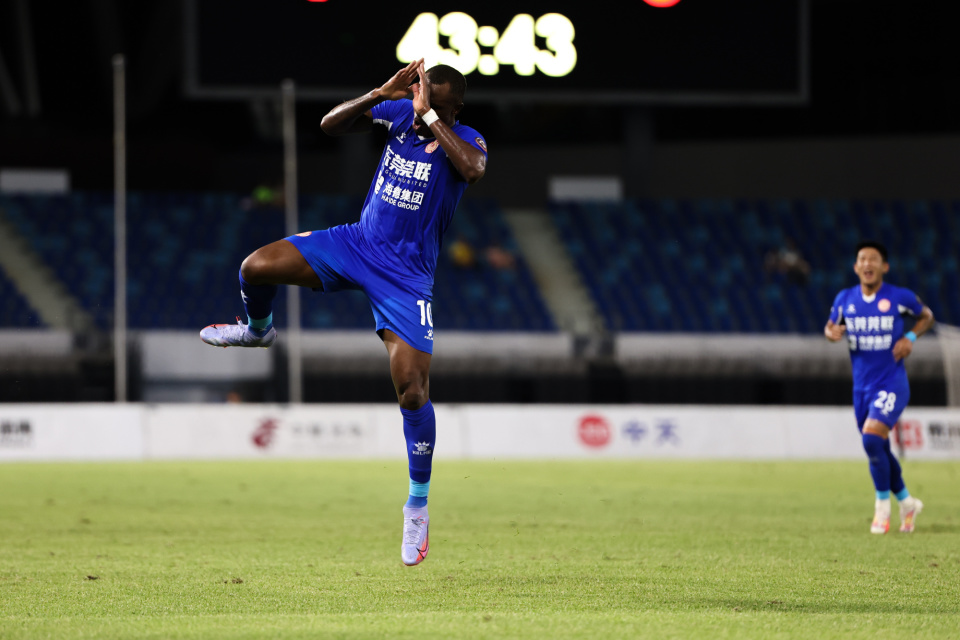 海口主场告捷,取得保级关键的胜利 海口主场告捷,取得保级关键的胜利