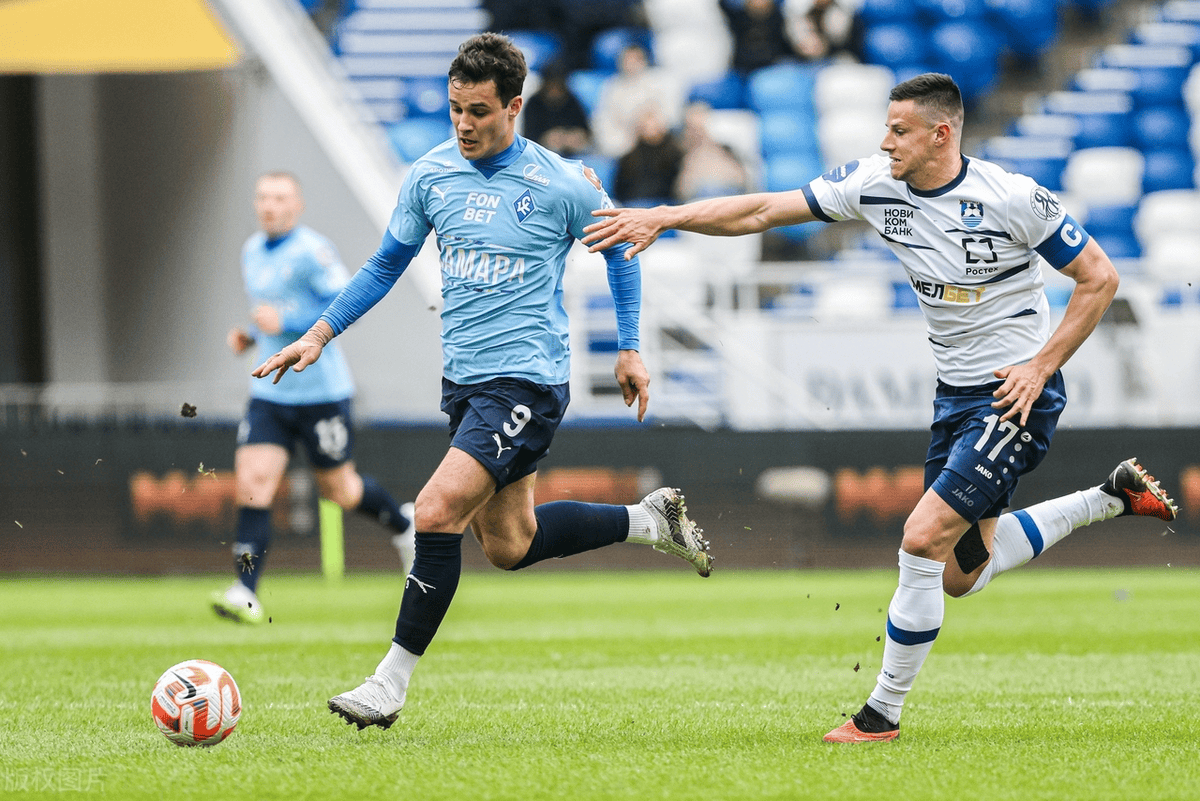 俄超联赛中一支实力较弱球队迎来胜利 俄超联赛中一支实力较弱球队迎来胜利