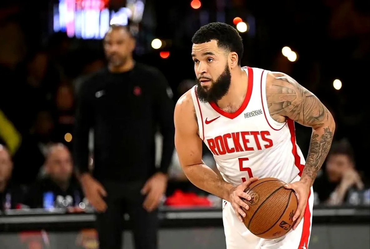 猛龙力克活塞,范弗利特全场狂砍29分 猛龙力克活塞,范弗利特全场狂砍29分