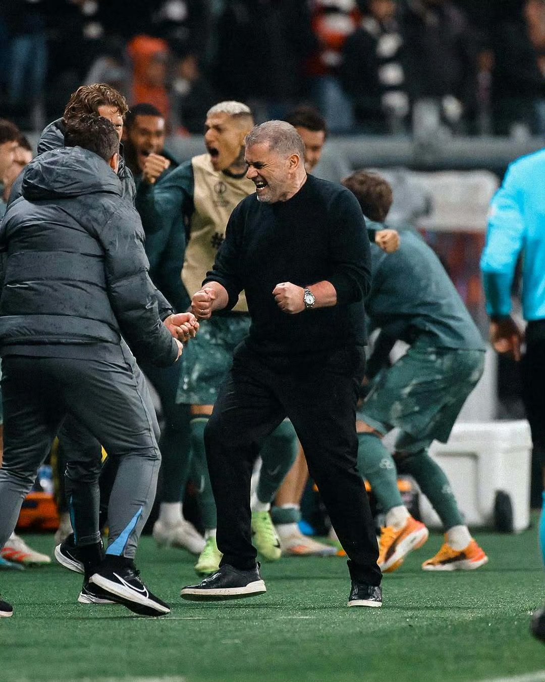 包含法兰克福防守严密获胜,排名攀升的词条 包含法兰克福防守严密获胜,排名攀升的词条