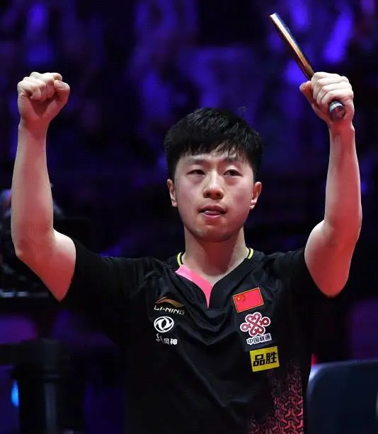 杜塞尔多夫险胜,实现豪取三分的目标 杜塞尔多夫险胜,实现豪取三分的目标