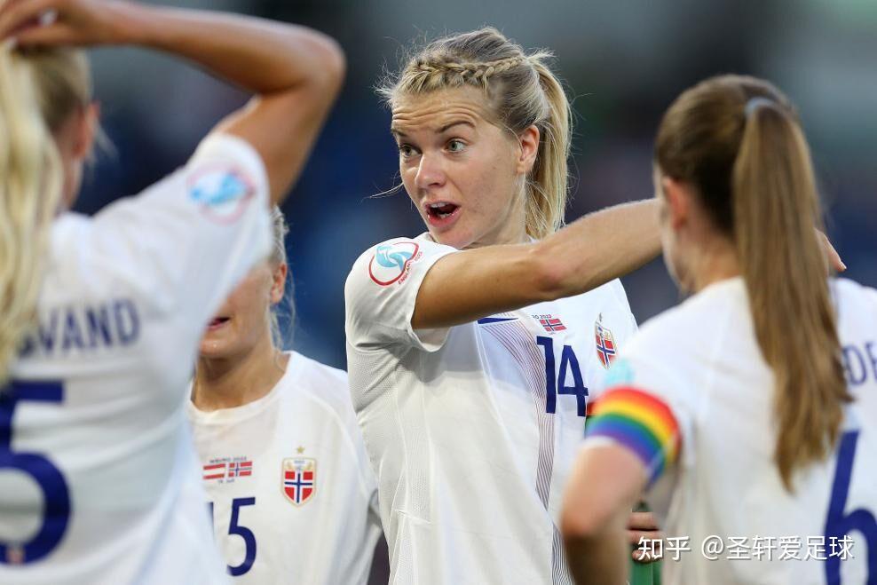 包含挪威篮球女队宣布新任主教练上任,指导球队备战的词条 包含挪威篮球女队宣布新任主教练上任,指导球队备战的词条