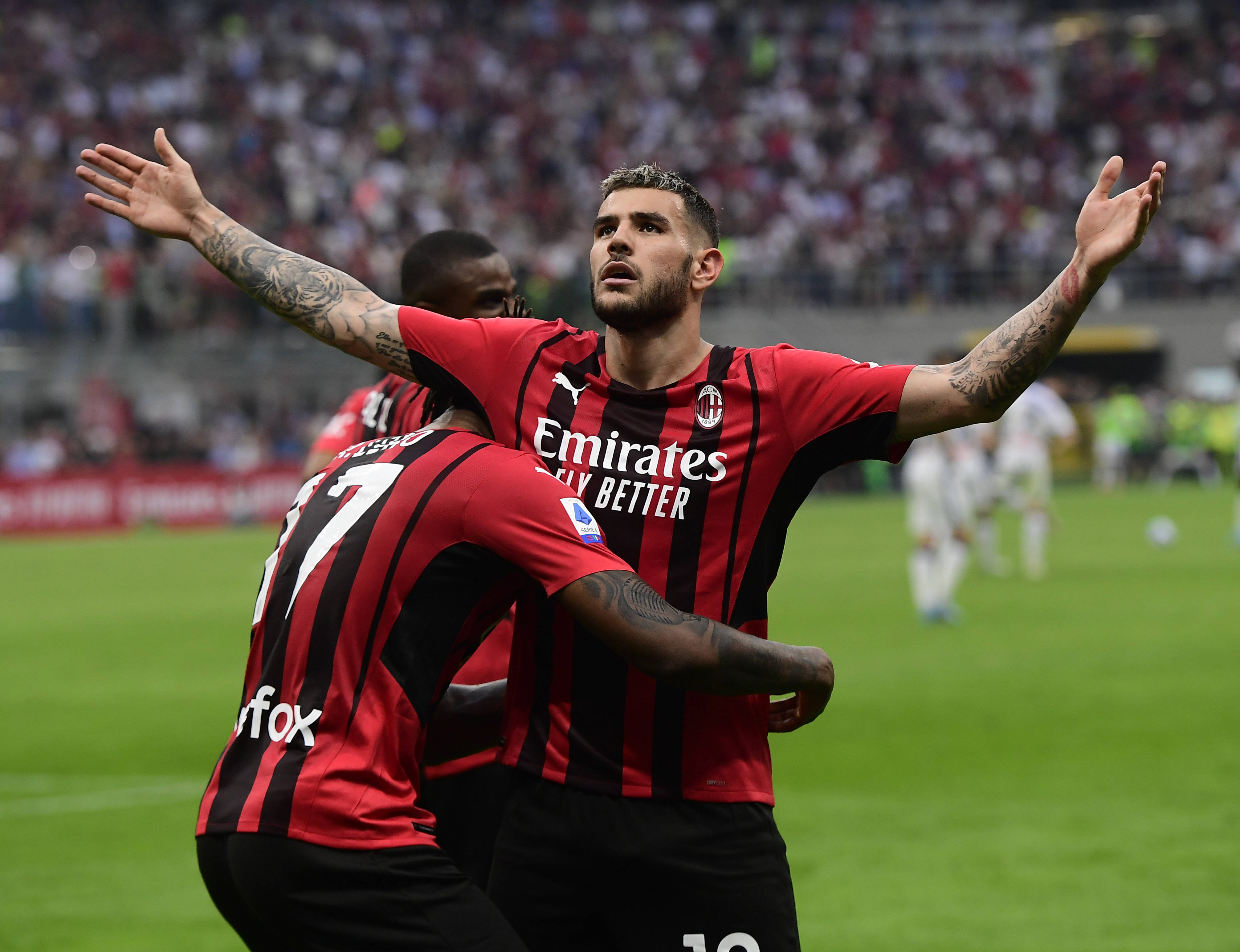 AC米兰大胜博洛尼亚,保持不败势头 AC米兰大胜博洛尼亚,保持不败势头