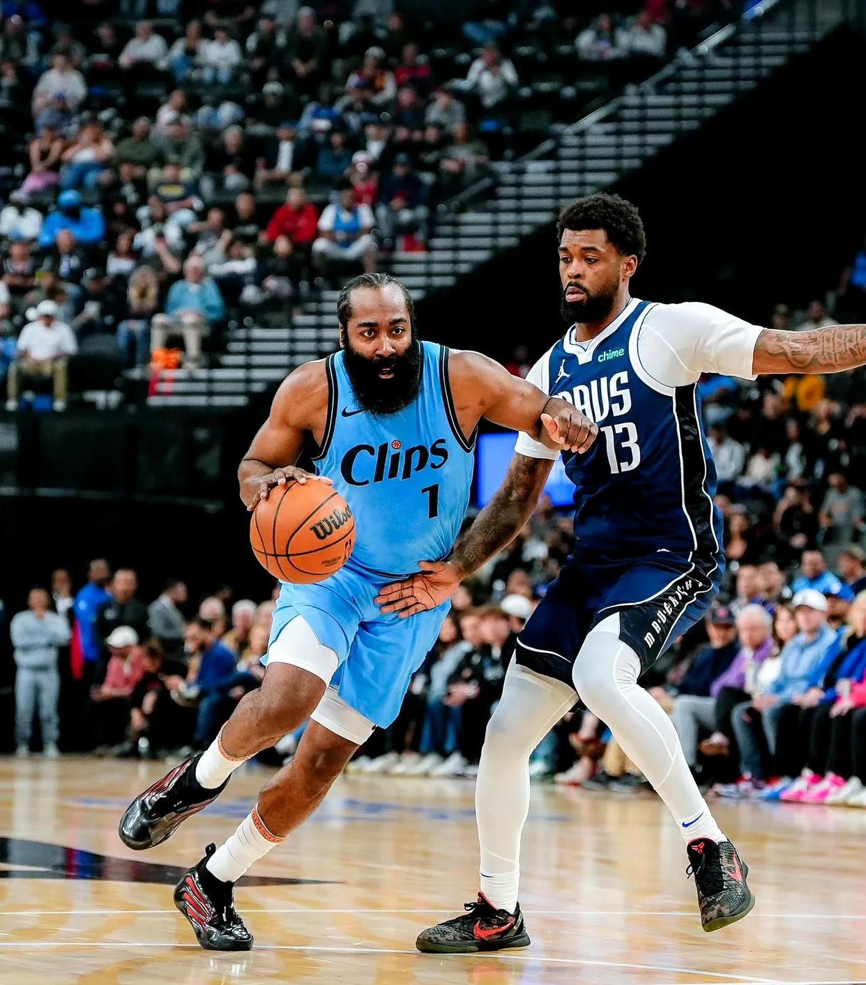 雄鹿险胜四川队，哈登状态火热的简单介绍